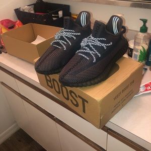 Adidas yeezy boost Black Static